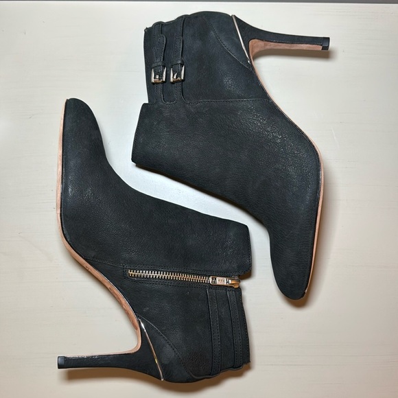 Coach Daphney Leather Heeled Bootie Size 9 - Picture 6 of 13